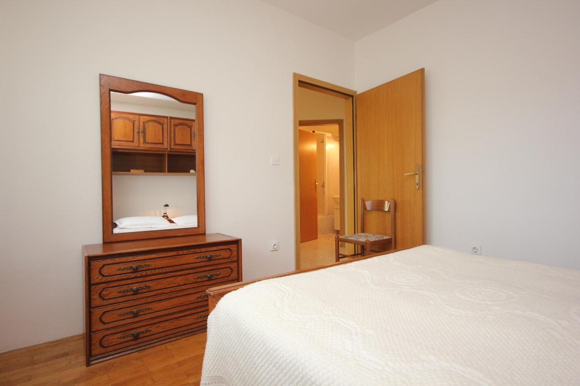 Apartments By The Sea Vis - 2470 Room photo